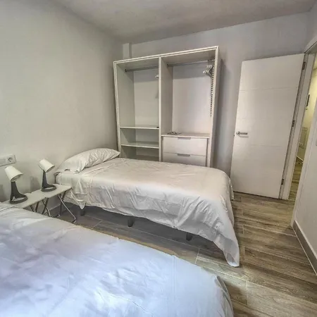בית נופש House By Playa De Canteras, Palmas לאס פאלמס דה גראן קנאריה